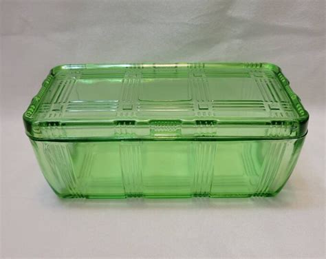 Vintage Hazel Atlas Uranium Glass Green Criss Cross Refrigerator Dish