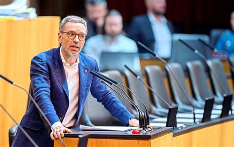 Kanzler Nehammer hält FPÖ Chef Kickl für ein Sicherheitsrisiko ÖVP