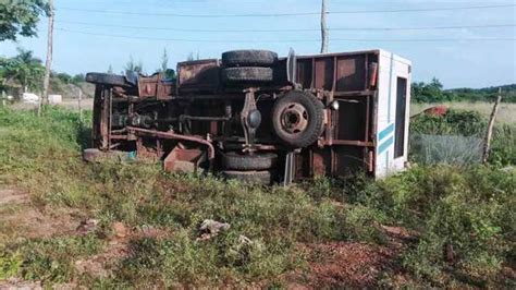 Unos 30 Heridos En Accidente Masivo Al Volcar Un Camión En El Centro De