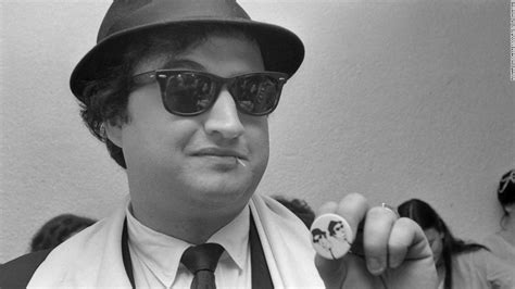 'Belushi' review: John Belushi's life is explored through those who ...