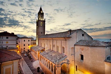 Collegiata di San Michele Arcangelo Visit Città Sant Angelo