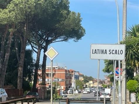Latina Fidanzati Aggrediti Lui Pestato E Lei Rapita E Stuprata