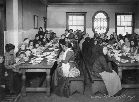 1902 Ellis Island: Gateway to American Dreams