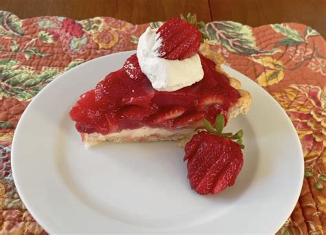 Strawberry Pie With Cream Cheese Darlenes Table