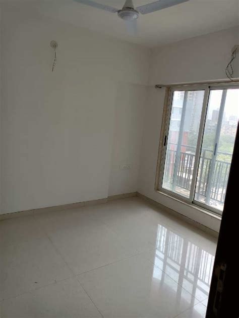 Bhk Apartment Sq Ft For Rent In Kandivali West Mumbai Rei