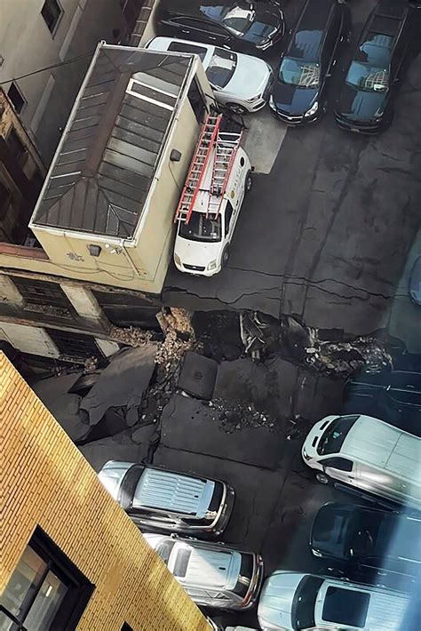 One Dead in Parking Garage Collapse in Lower Manhattan - The New York Times