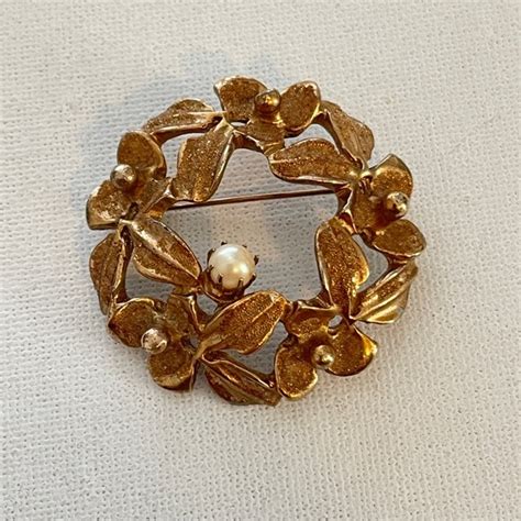 Vintage Jewelry Vintage Kramer Gold Tone Genuine Pearl Flower