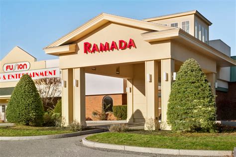 Ramada by Wyndham Lewiston Hotel & Conference Center | Lewiston, ME Hotels