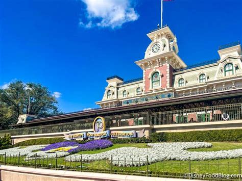 The BEST Hotels Near Magic Kingdom in Disney World - Disney by Mark