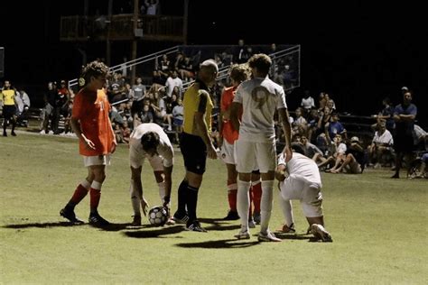 Jorge Velasco Consigue Una Beca Deportiva De F Tbol Para Estudiar En Usa