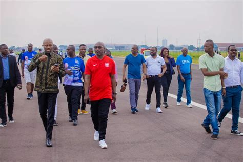 Visite Du Pape Fran Ois En Rdc Patrick Muyaya Satisfait Du D Roulement