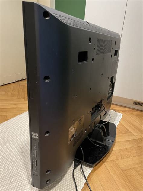 Televizor SONY Model KDL 37W5500