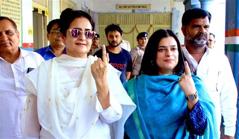 Haryana Congress Leaders Kiran Chaudhary Daughter Shruti Resign To Join Bjp Months Before Polls