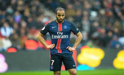 Brazilian Clubs Eye Psg Winger Lucas Moura