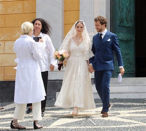 Anna Wintours Daughter Bee Shaffer Weds Francesco Carrozzini Bee