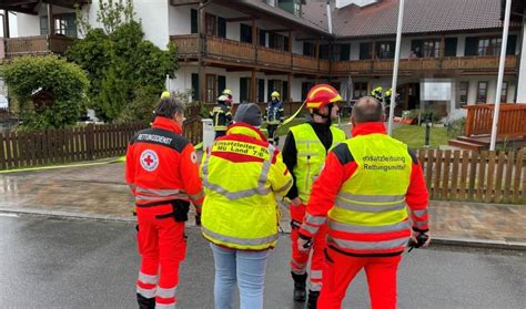 Mehrere Verletzte bei Brand in Altenheim im Landkreis Mühldorf