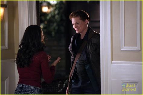 Full Sized Photo Of Bay Emmett Surprise Visit Switched At Birth 03 Emmett Surprises Bay On