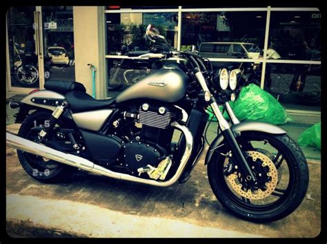 2013 Triumph Thunderbird Moto ZombDrive