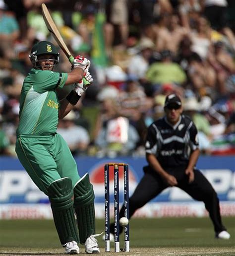 Jacques Kallis gets it past midwicket | ESPNcricinfo.com