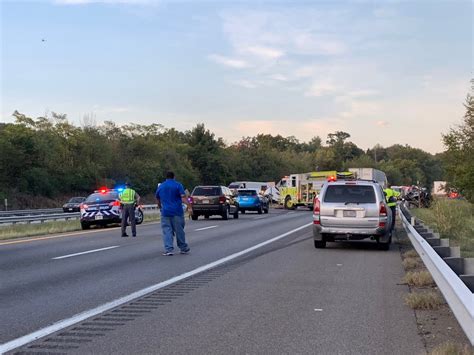 Update I 81 Crash In Roanoke County Results In Double Fatality Wfxrtv