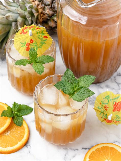 Pineapple Skin Tea A No Waste Recipe Entirely Elizabeth