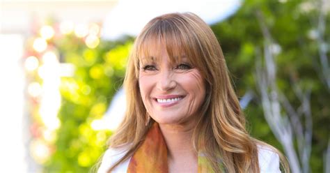 Jane Seymour Looks Flawless In Dizzying Skintight Dress Parade