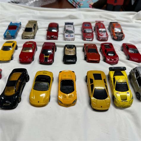 Vintage Mattel Hot Wheels, Matchbox & Holden Racing Model Cars