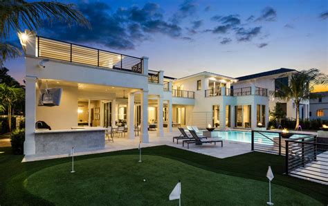 Luxurious Waterfront Estate in Boca Raton's Exclusive Royal Palm Yacht ...