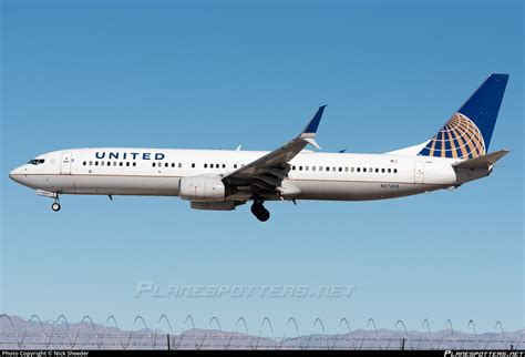 N37408 United Airlines Boeing 737 924 WL Photo By Nick Sheeder ID