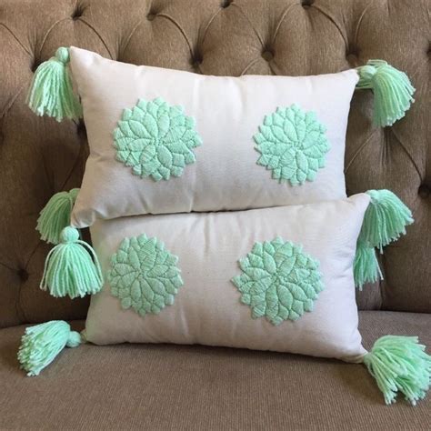 Alumnas Nani Bordado A Mano D D Pillows Decorative Diy Pillows