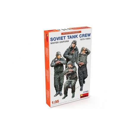 37063 MiniArt Soviet Tank Crew 1970 1980s Winter Uniform