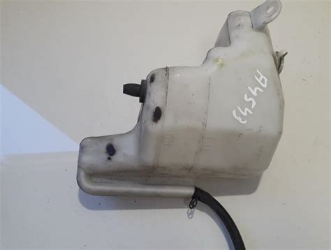 Used Used Expansion Tank Coolant Radiator Expansion Tank Bottle