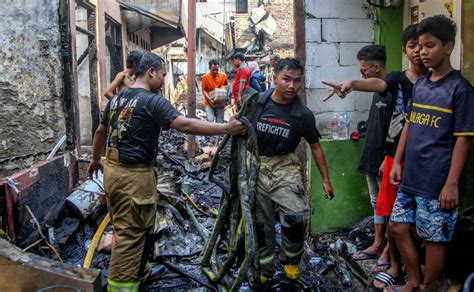 Kebakaran Permukiman Padat Penduduk Di Jakarta