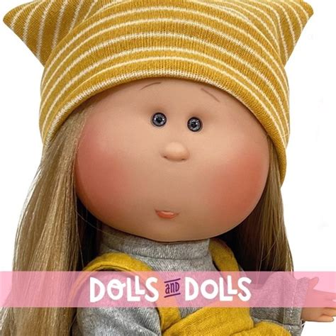 Poupée Nines d Onil 30 cm Mia ARTICULÉE blonde aux cheveux raides et tenue moutarde Dolls
