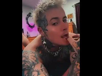 Hit Tattooed Transgender Male Playing With Big Clit Fucking His Man Pussy Xxx Mobile Porno