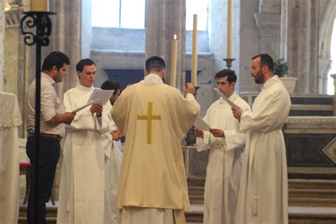 Ordination Diaconale D Olivier Lecanu Dioc Se De Chartres