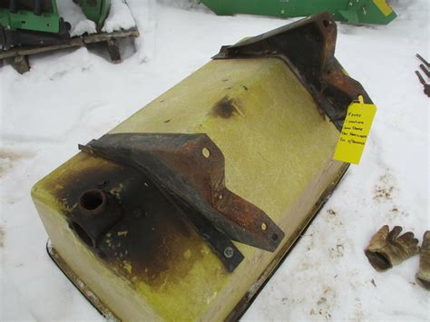 John Deere Dry Fertilizer Tanks Planter And Drill Attachment