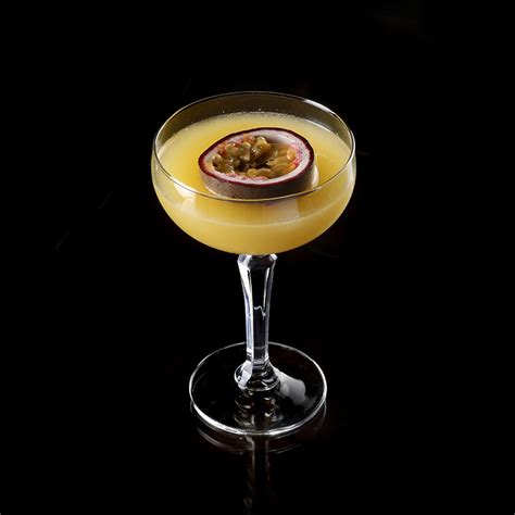 10 Best Passion Fruit Rum Cocktails To Drink