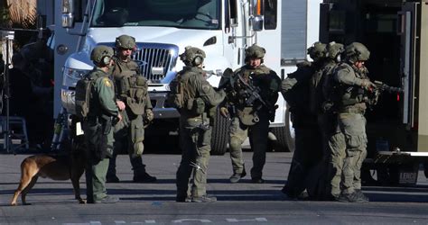 Las Vegas Police Barricade Situation In Central Valley Las Vegas