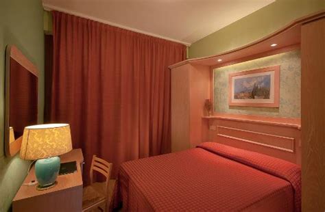 Hotel Meridiana - UPDATED 2018 Prices, Reviews & Photos (Florence ...