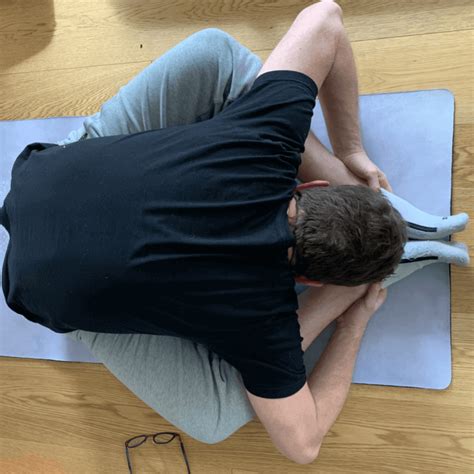 Yin Yoga Explained A Guide To The History Practice And Benefits