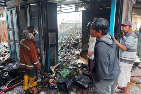 Enam Kios Di Pasar Pamotan Rembang Ludes Terbakar Ini Dugaan