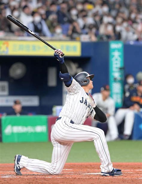 大谷翔平が膝つき＆片手で衝撃の3ラン！客席騒然の一発も「時差ぼけで体調100％ではなく」と反省wbcデイリースポーツ Online