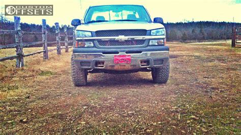 2005 Chevrolet Silverado 1500 With 17x9 12 Ultra Mongoose And 33 12 5r17 Kanati Mud Hog And