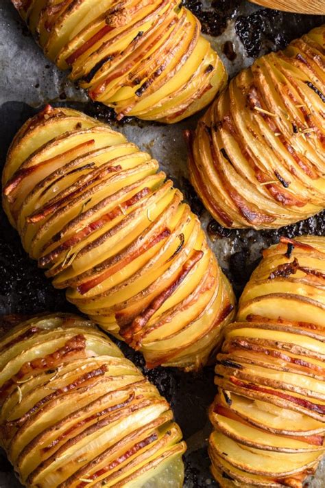 Ziemniaki Hasselback Z Boczkiem I Cebul Sk Adnik W Ricette Cibo