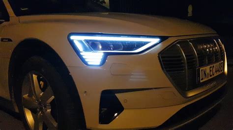 2019 Audi E Tron Matrix LED Scheinwerfer Dynamischer Blinker YouTube