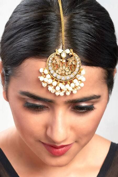 Buy Gold Plated Enamel Kundan Embellished Maangtikka By Ahaanya Online