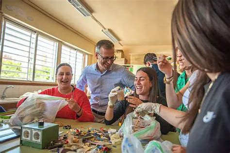 Más de 400 alumnos de una decena de institutos participan en la campaña