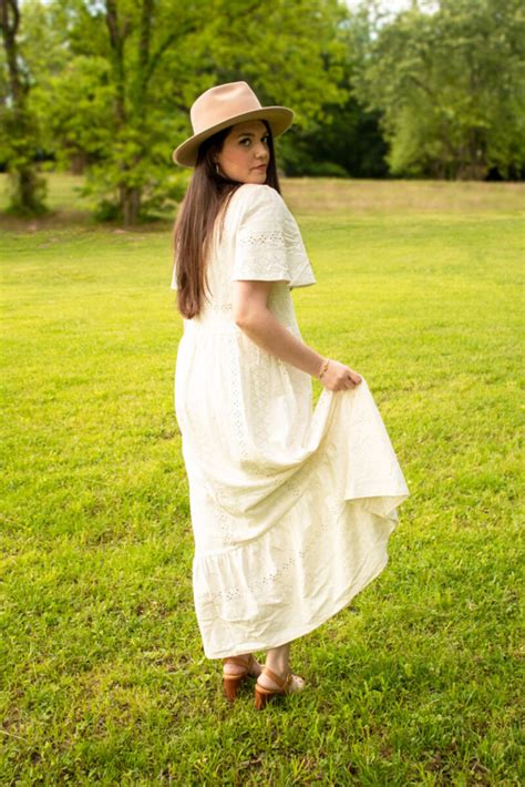 Romantic White Summer Dress Look Photoshoot - flowers need bees