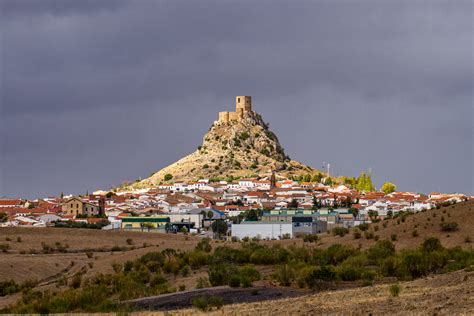 El Bonito Pueblo Blanco De C Rdoba Con Tradici N Minera Y Del Que